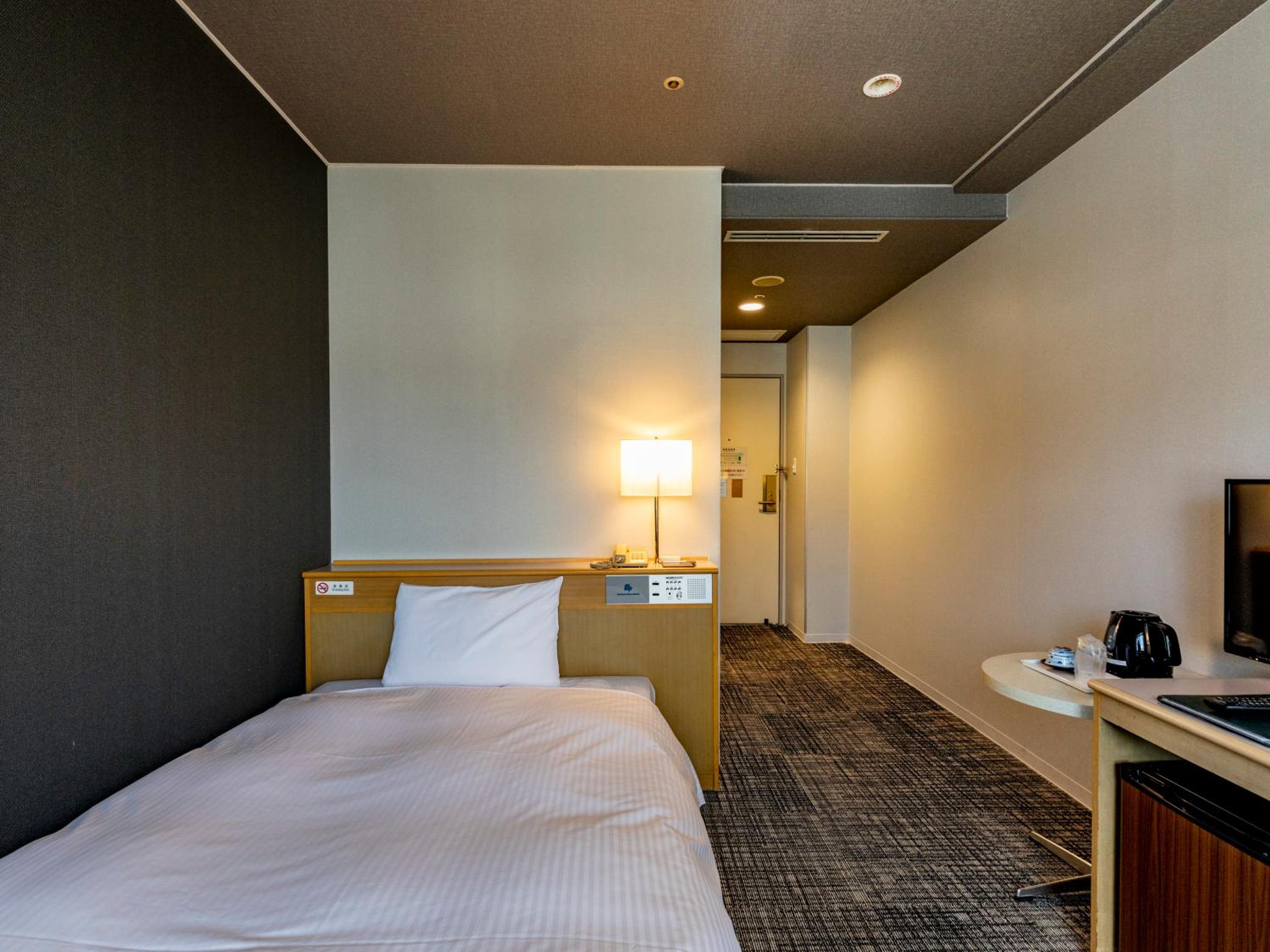Room, Single