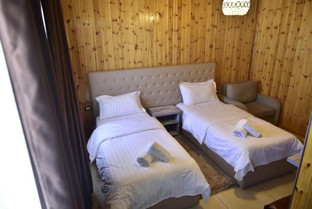 Buna Park Hotel Shkoder 5/50