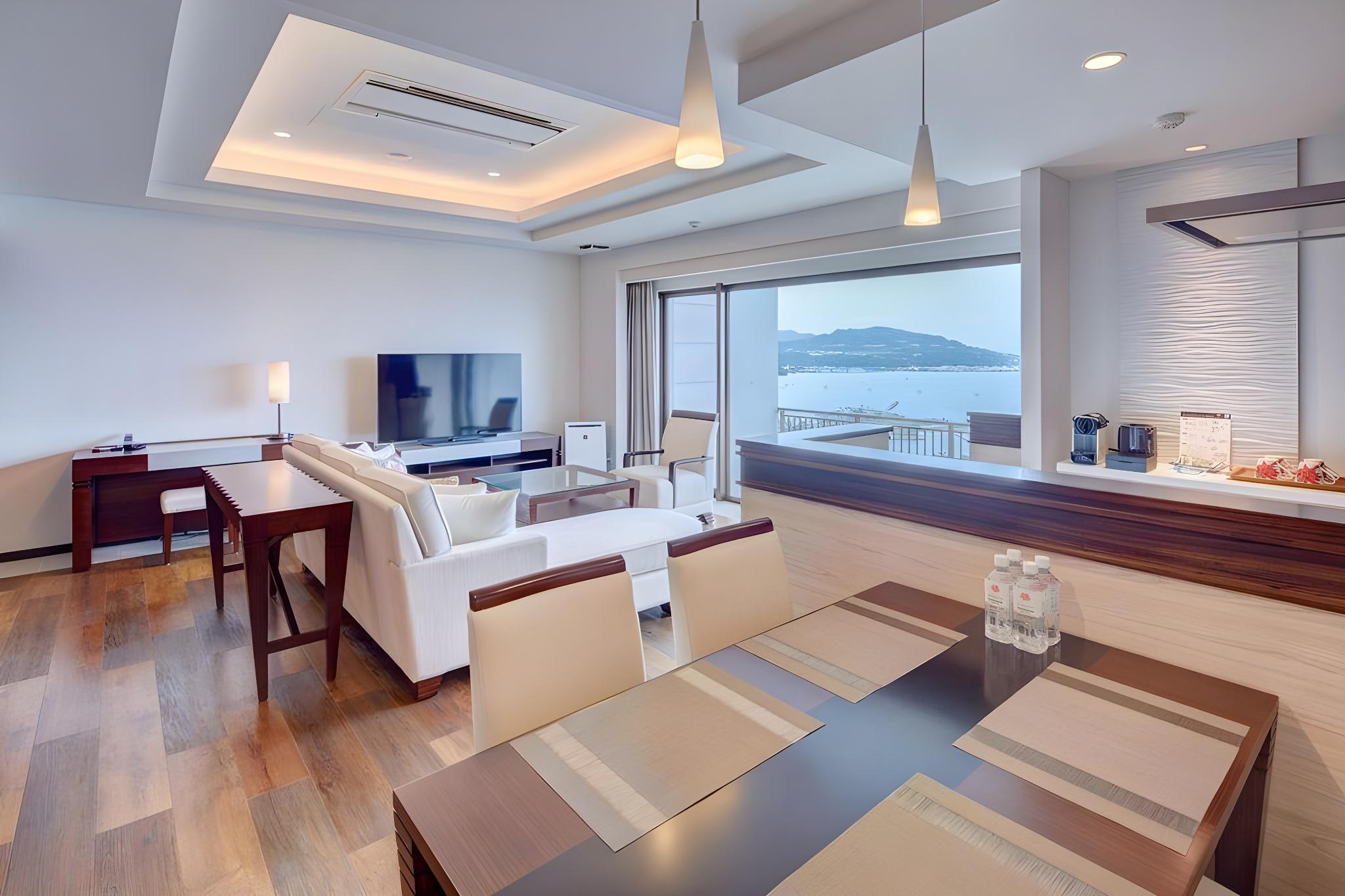 2 Bedrooms, Infinity, Suite, 2 Double Beds