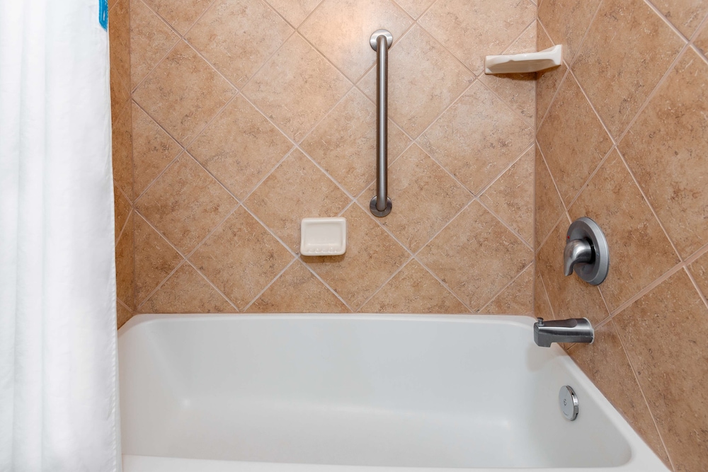 Hampton Inn And Suites Sarasota Lakewood Ranch 17/55