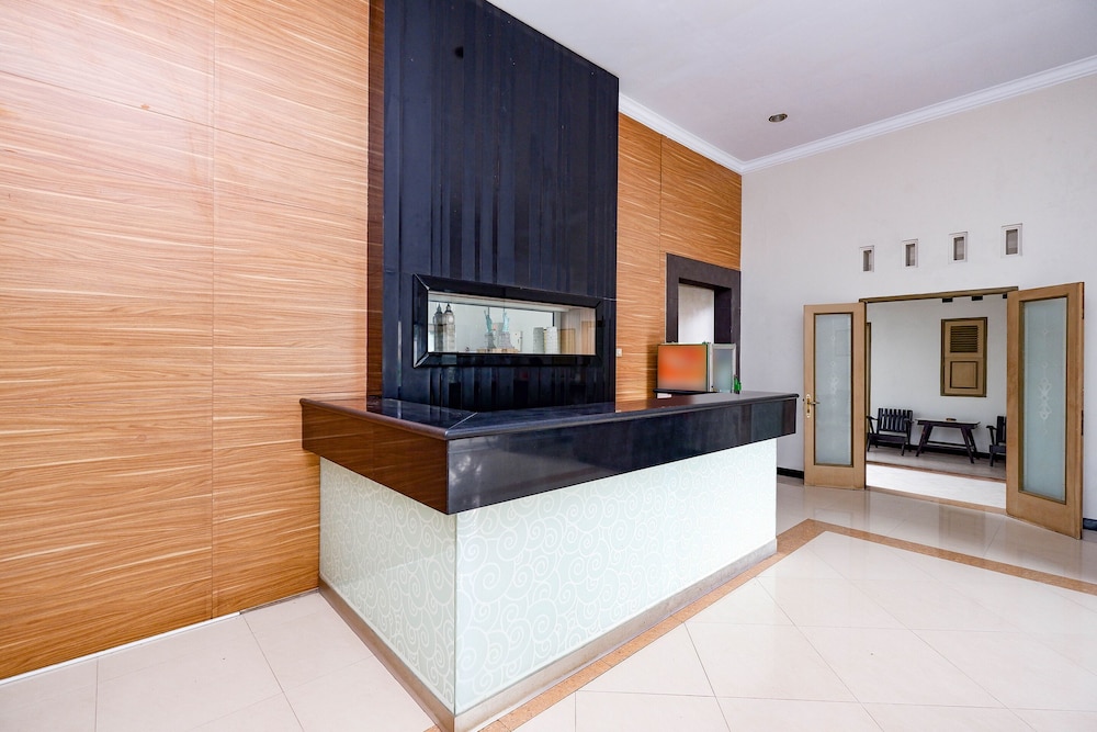 OYO 2436 Hotel Kencana 7/52