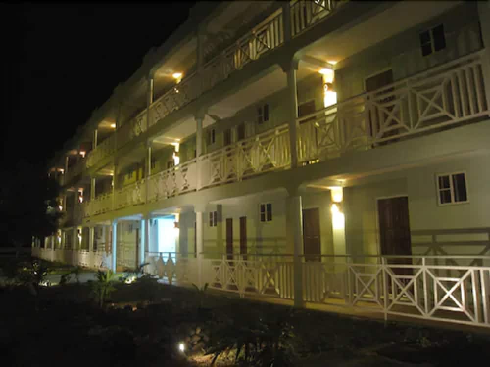 KALINAGO BEACH RESORT 37/49