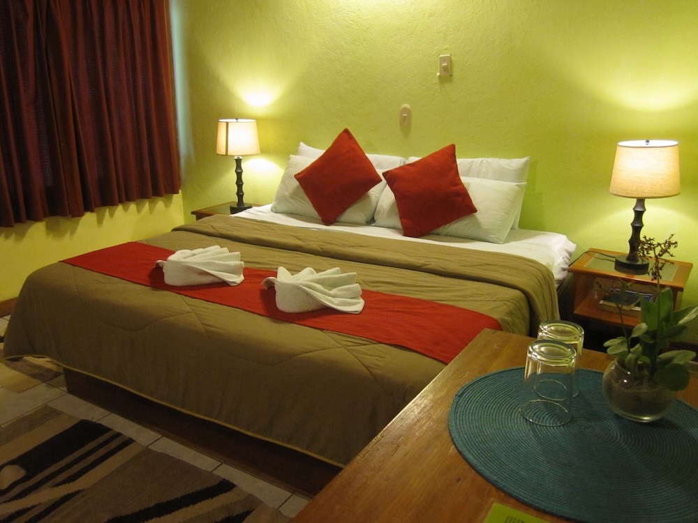 Hotel Jaguar Inn Tikal 26/70