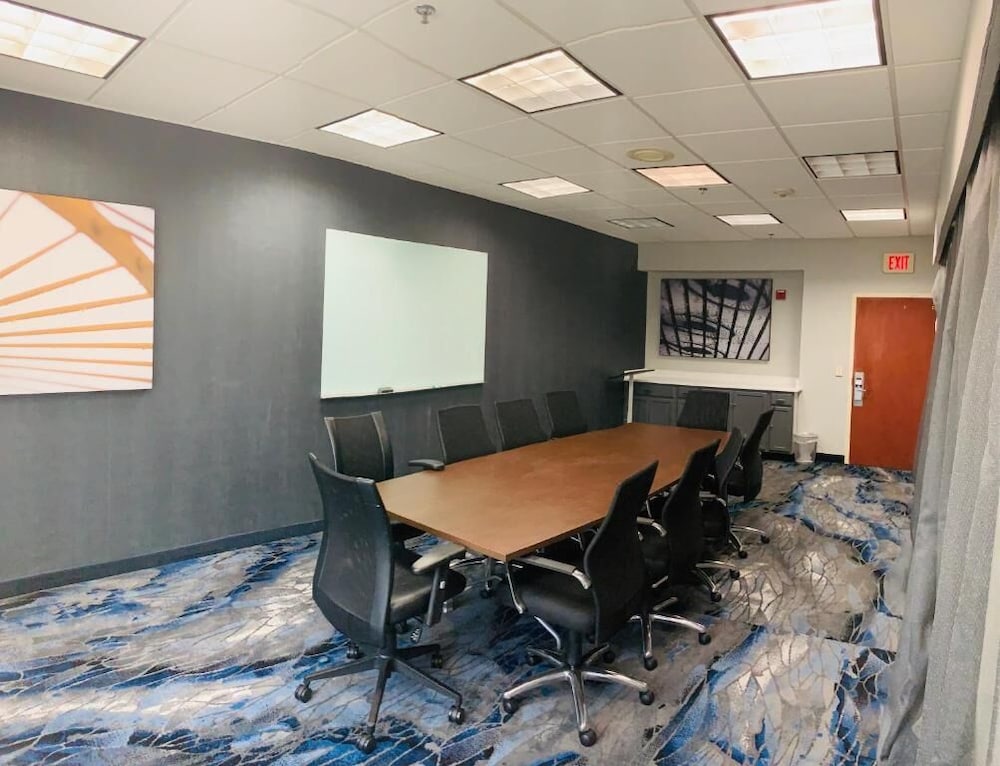 Fairfield Inn & Suites By Marriott Waco North 66/73