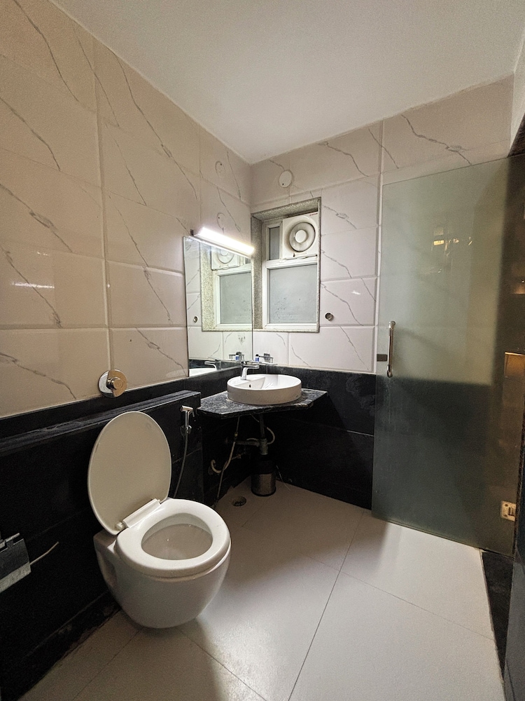 Hotel Gyan Garh Udaipur 49/49