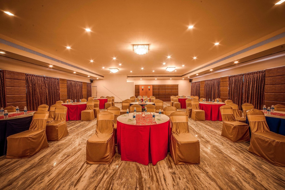 HOTEL RAJ PARK(FORMELY -RAMADA RAJ PARK INN) 45/63