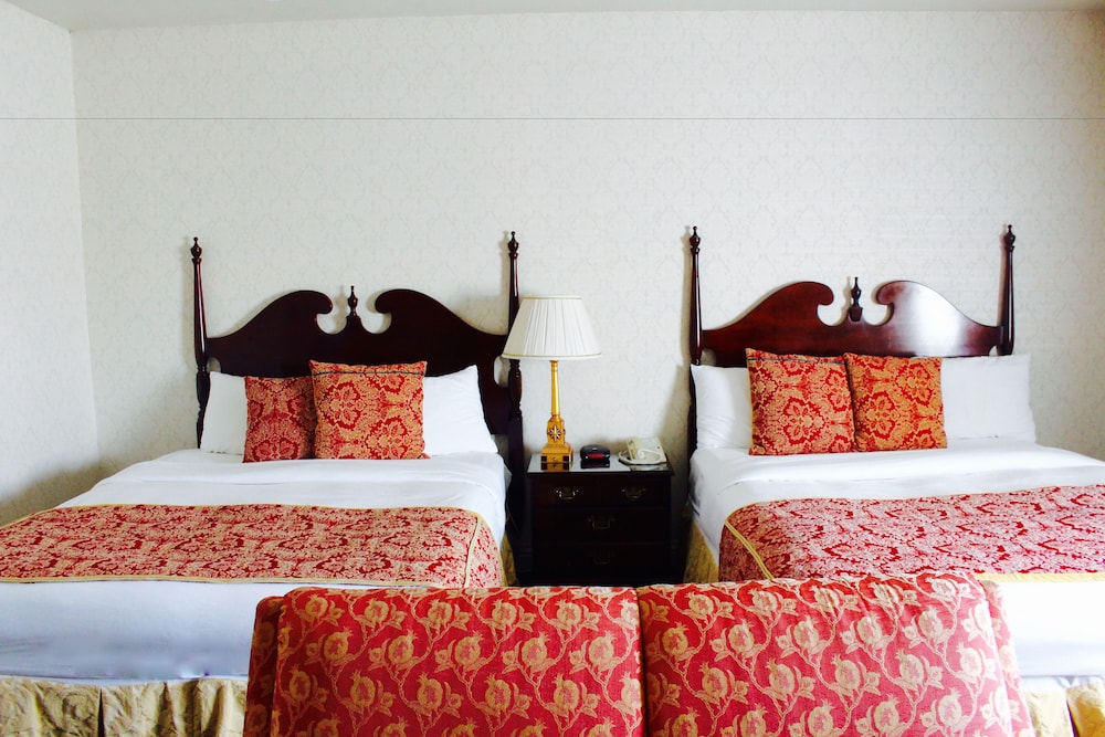 Carlyle Hotel 22/70