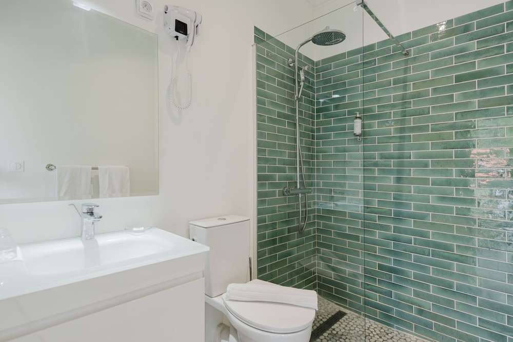 Hotel Fregate Bleue 70/72