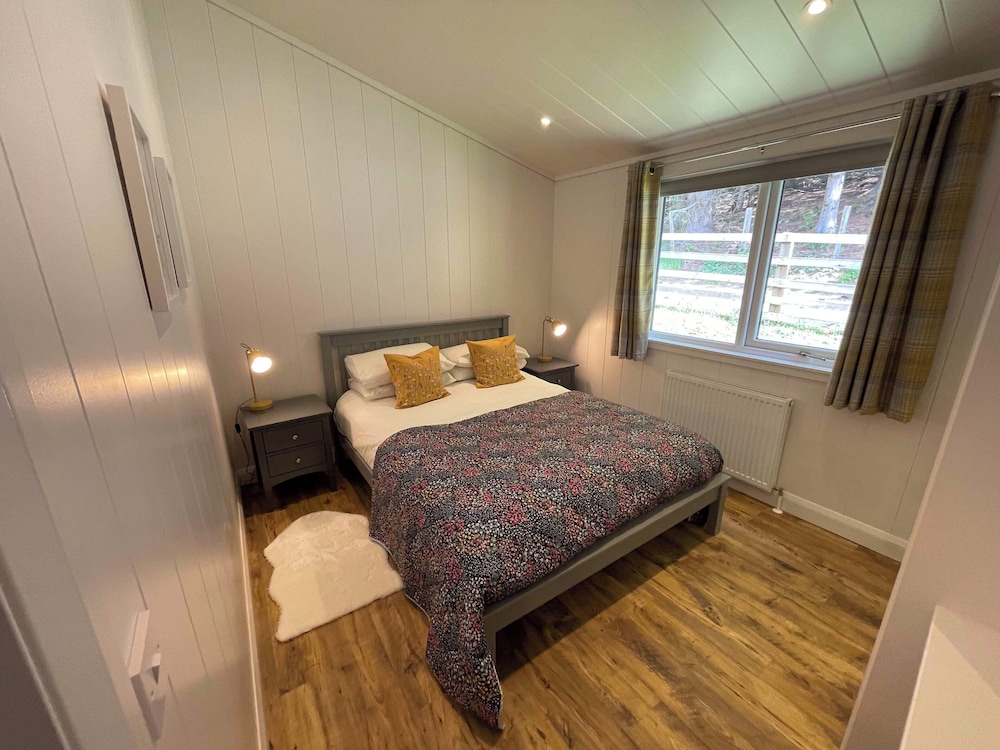 Tayview Lodges 2/50
