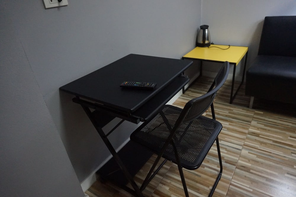 R2 Apartment Service 36/50