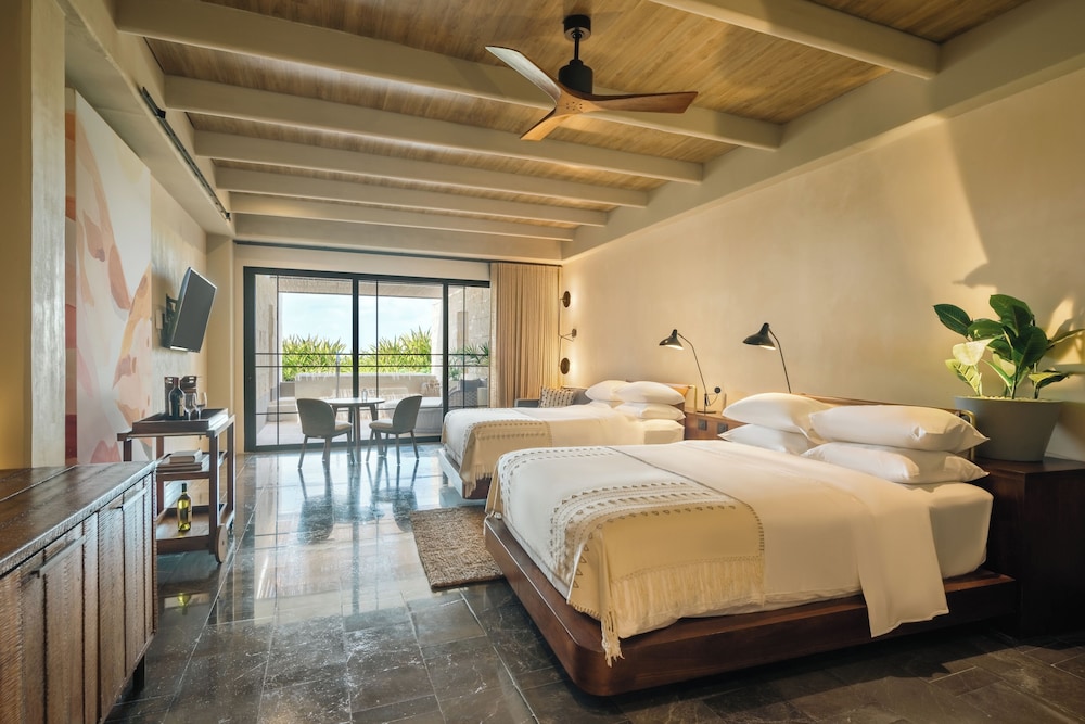 INSPIRA, SUITE, 2 DOUBLE BEDS, TERRACE