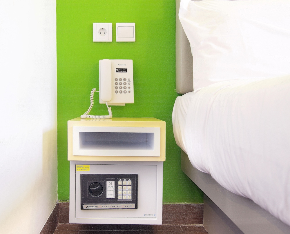 Amaris Hotel Fachrudin Tanah Abang 14/43