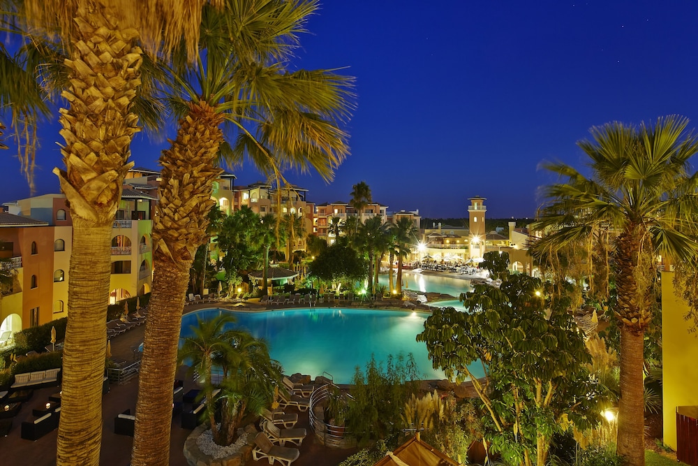 FOUR SEASONS VILAMOURA 48/50