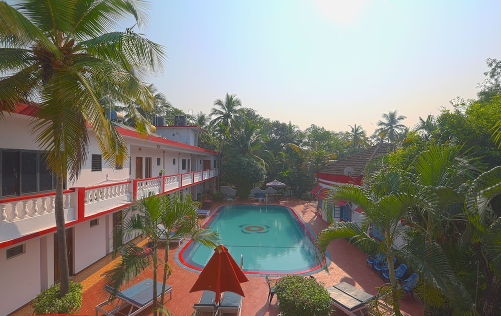 Anjuna Beach Resort 8/32
