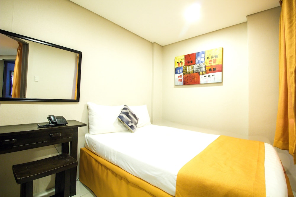 Jade Hotel Suites 6/66