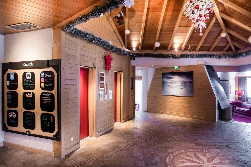 Lake Hotel Courchevel 1850 6/50