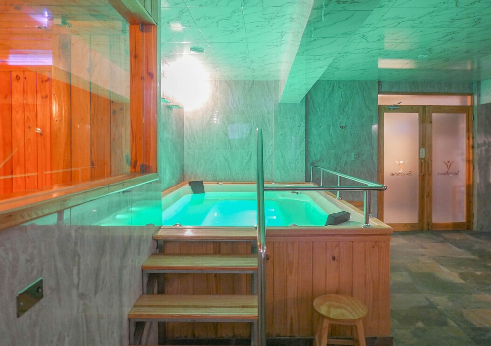 Hotel Plaza by DOT Light 23/44