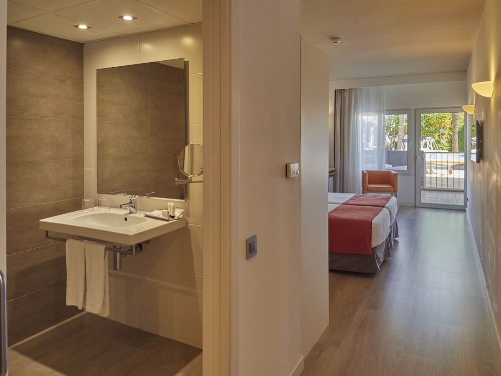 BQ Augusta Hotel 53/55