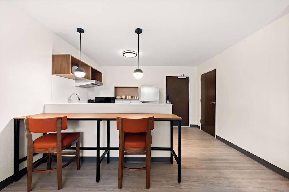 Everhome Suites Huntsville - Research Park 43/60