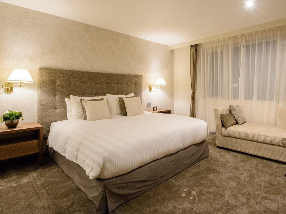 SUPERIOR, DOUBLE BED
