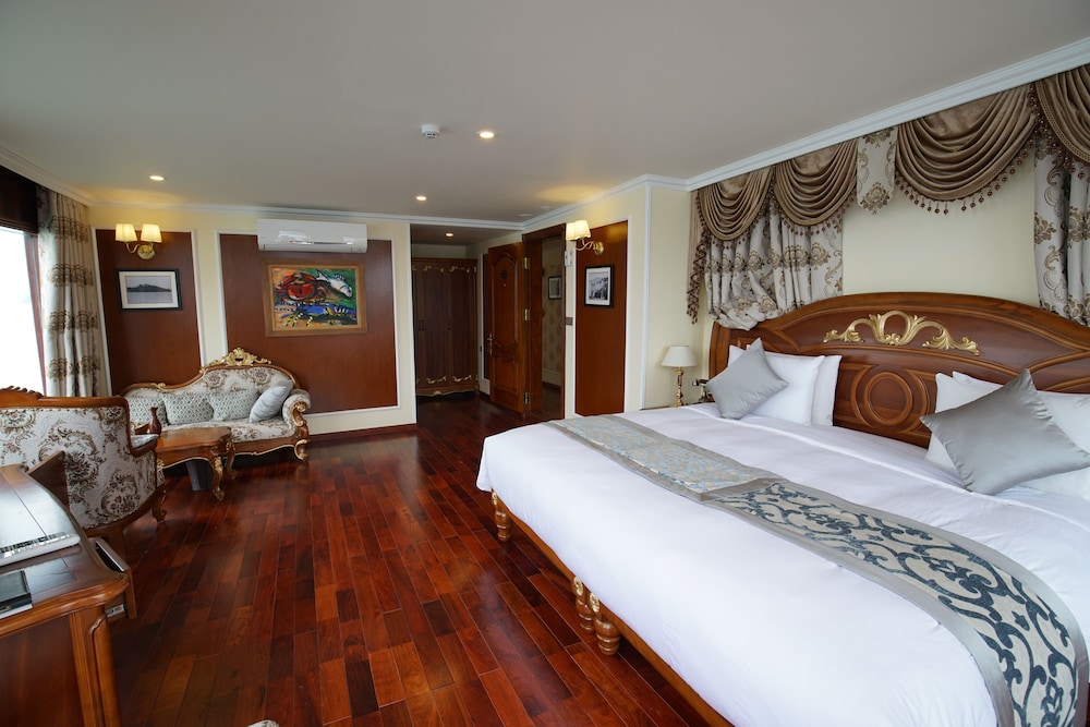 Emperor Cruise Ha Long 18/50