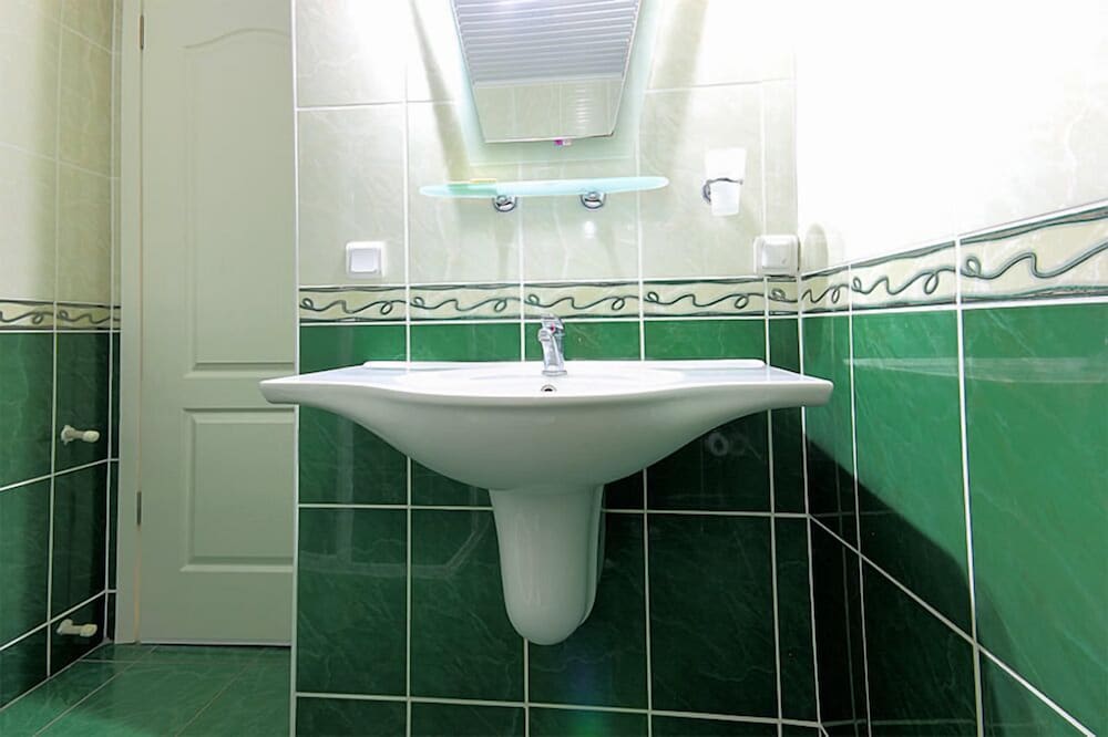 Mandal Inn Hotel 47/50