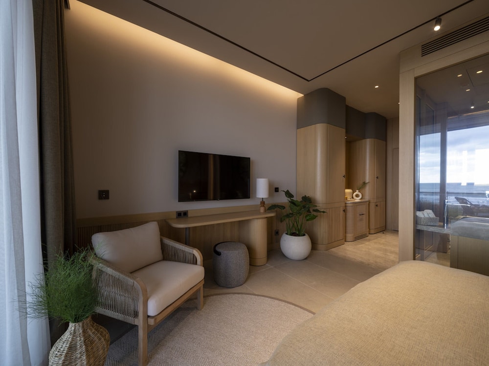 Inemare Hotel 32/49