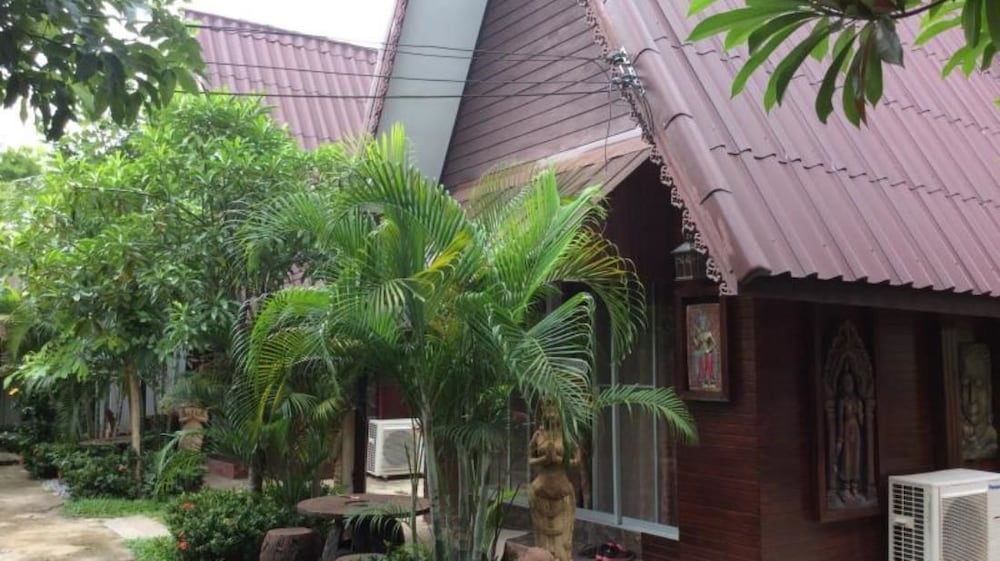 Country View Resort 44/50