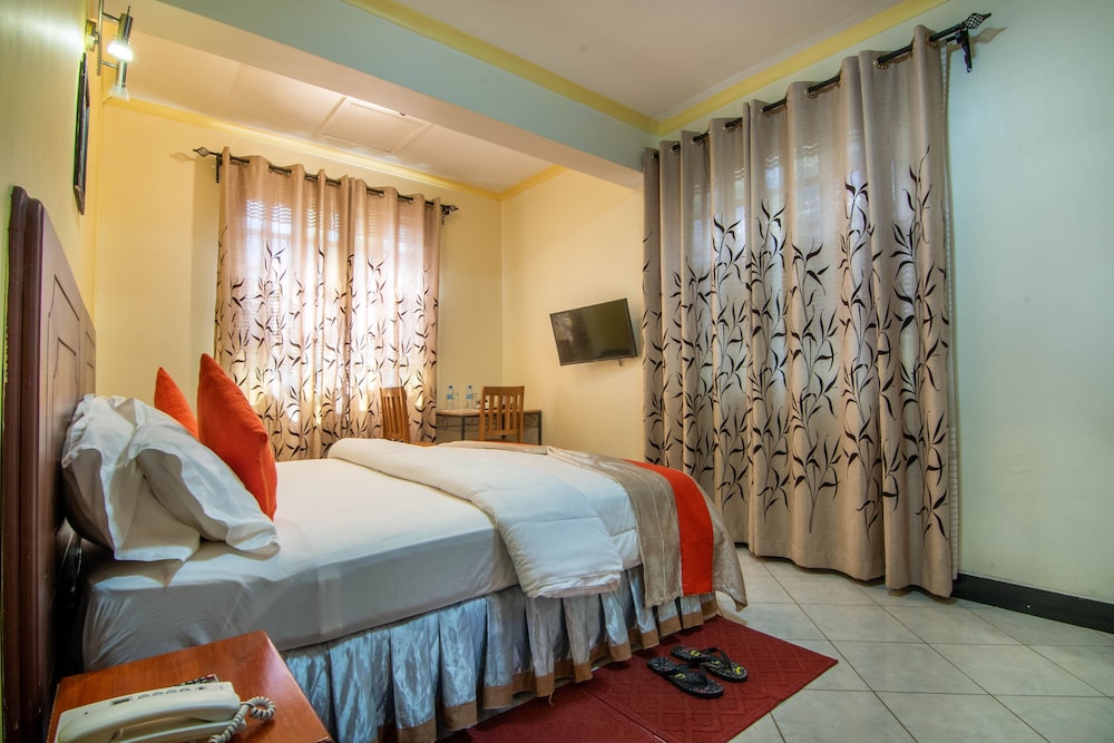 Crest Safari Lodge 14/63