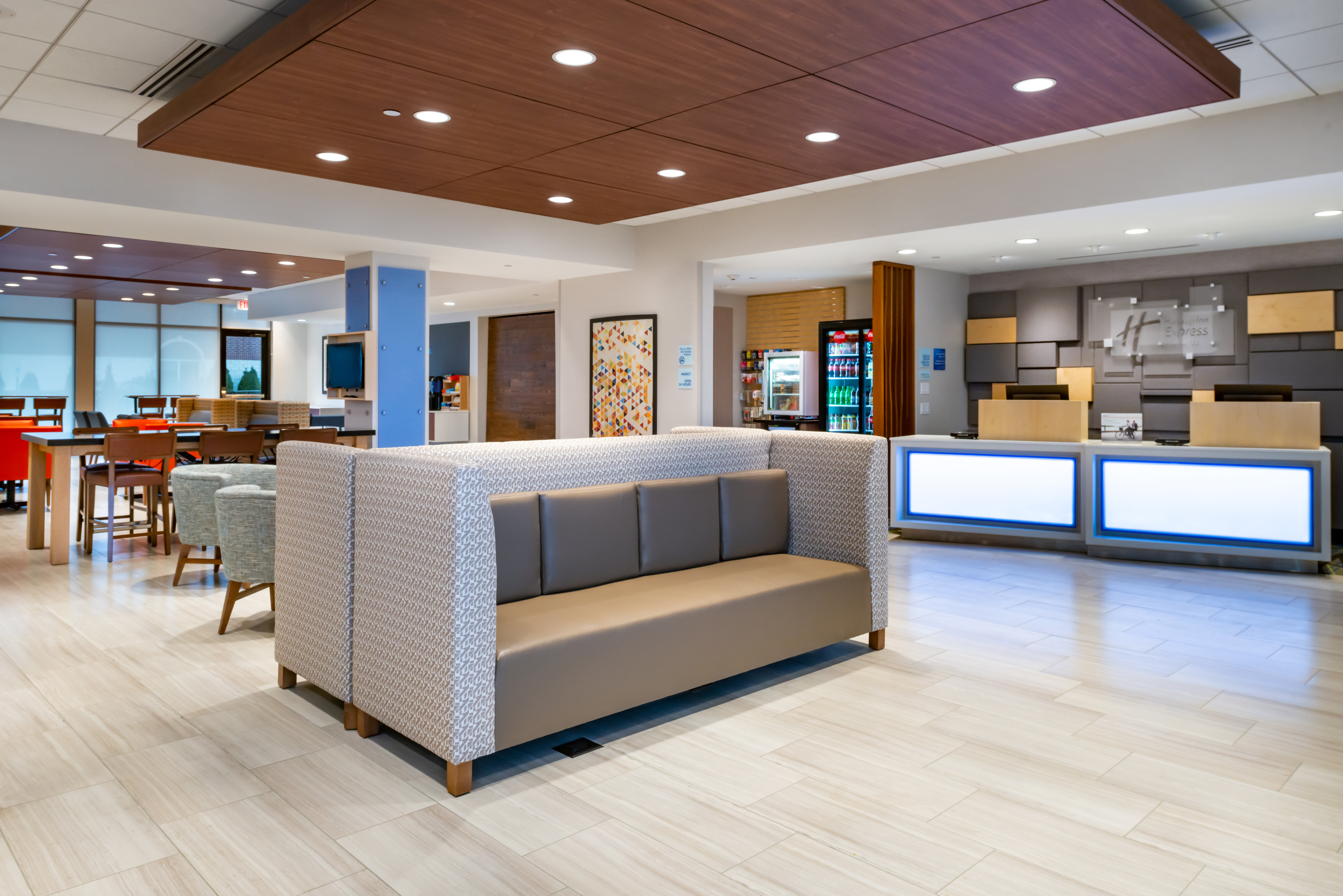 Holiday Inn Express & Suites Romeoville - Joliet North 17/68