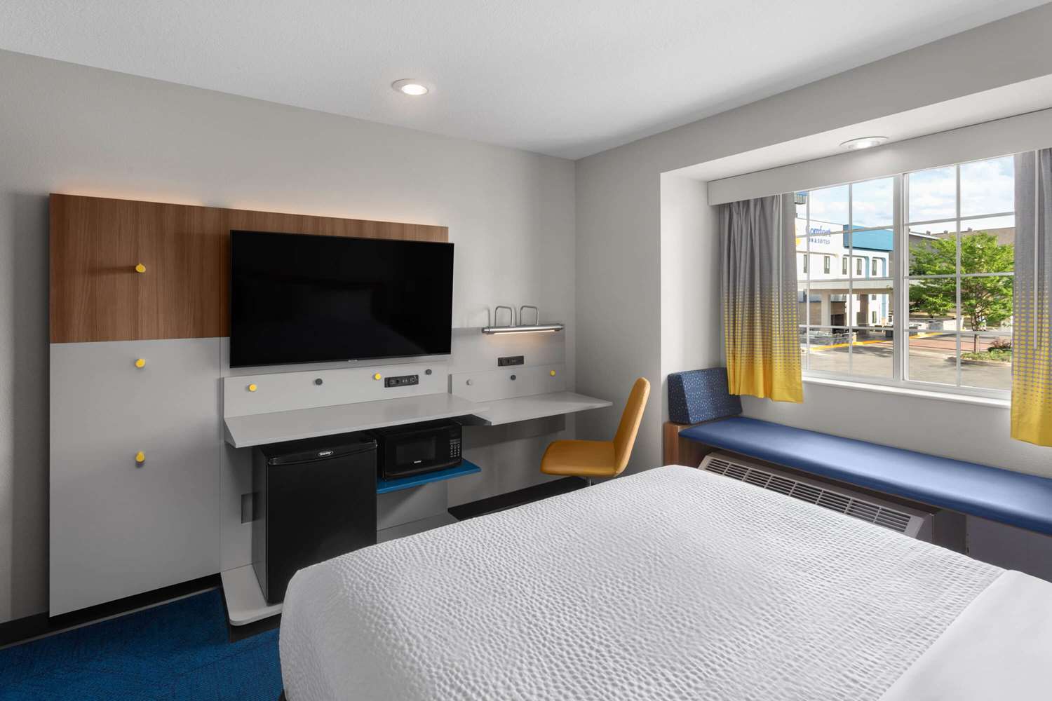 Microtel Inn Suites by Wyndham Rapid City 19/48