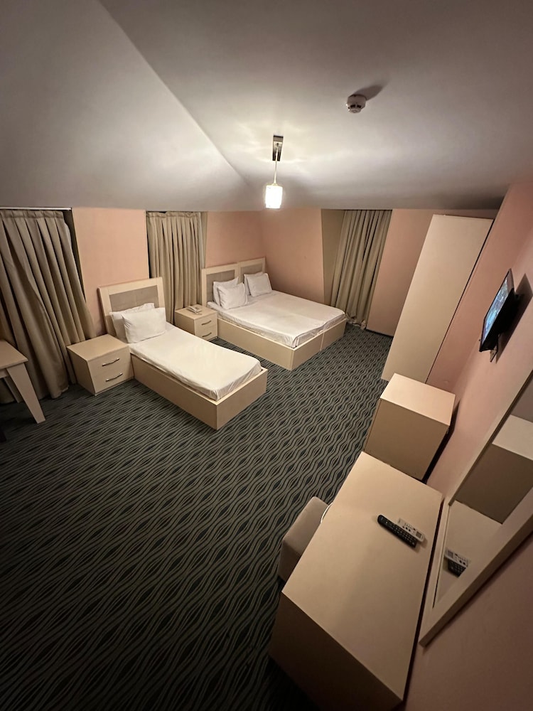 Art Hotel Baku 53/62