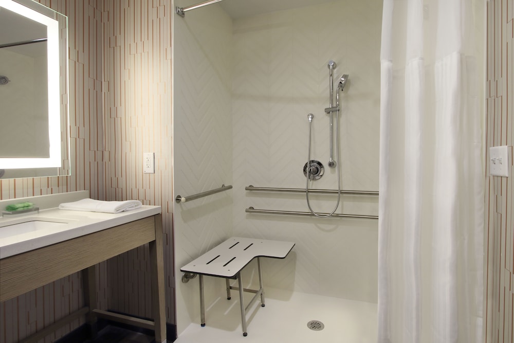 Holiday Inn Hattiesburg - North 16/73