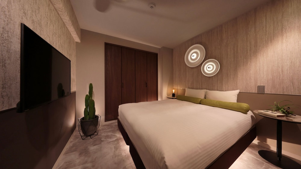 Dotombori Crystal Hotel 3 10/31