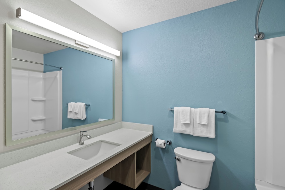 WoodSpring Suites Santee - San Diego Northeast 48/49
