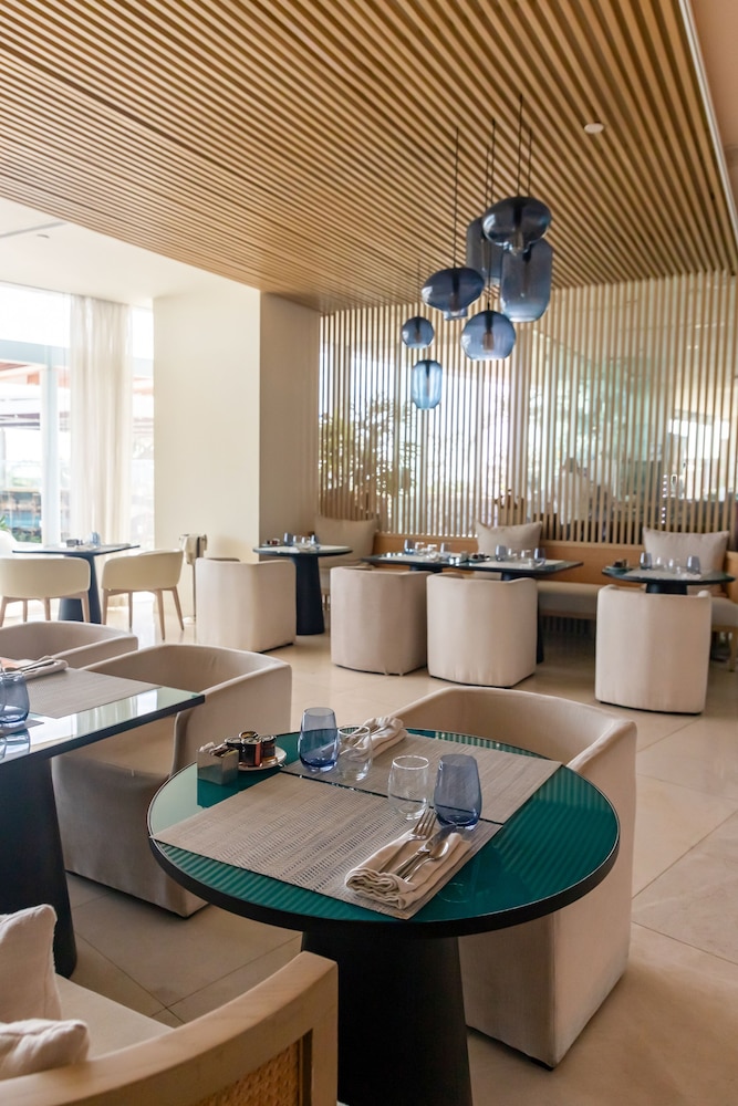 SLS Cancun 57/72