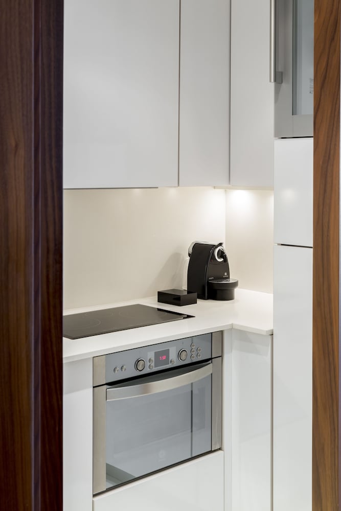 Suites Avenue 44/46