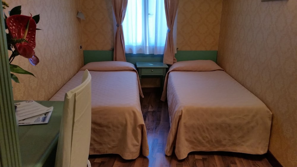 Tintoretto Hotel 55/79