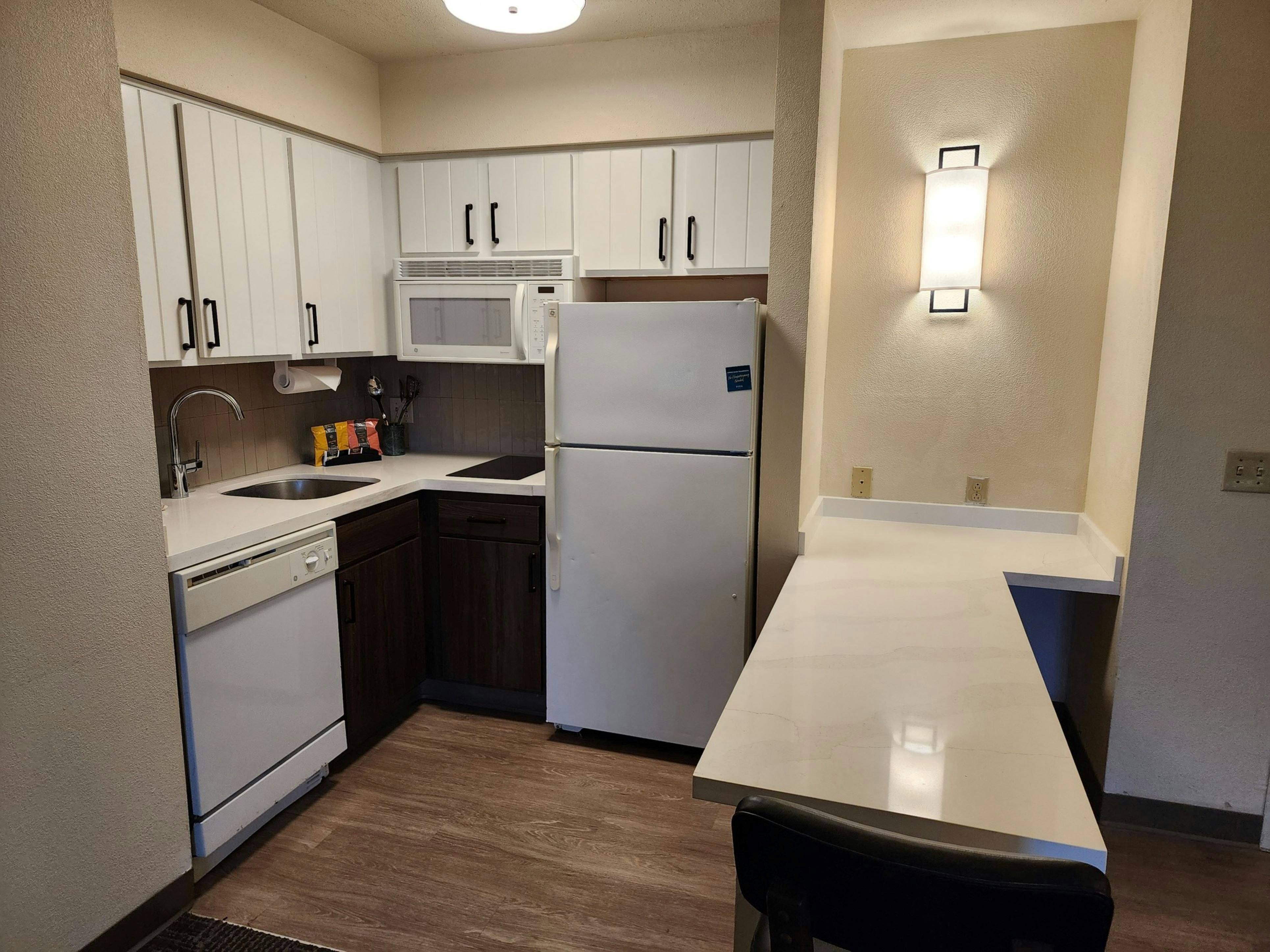 Staybridge Allentown Bethlehem Airport Suites 55/69