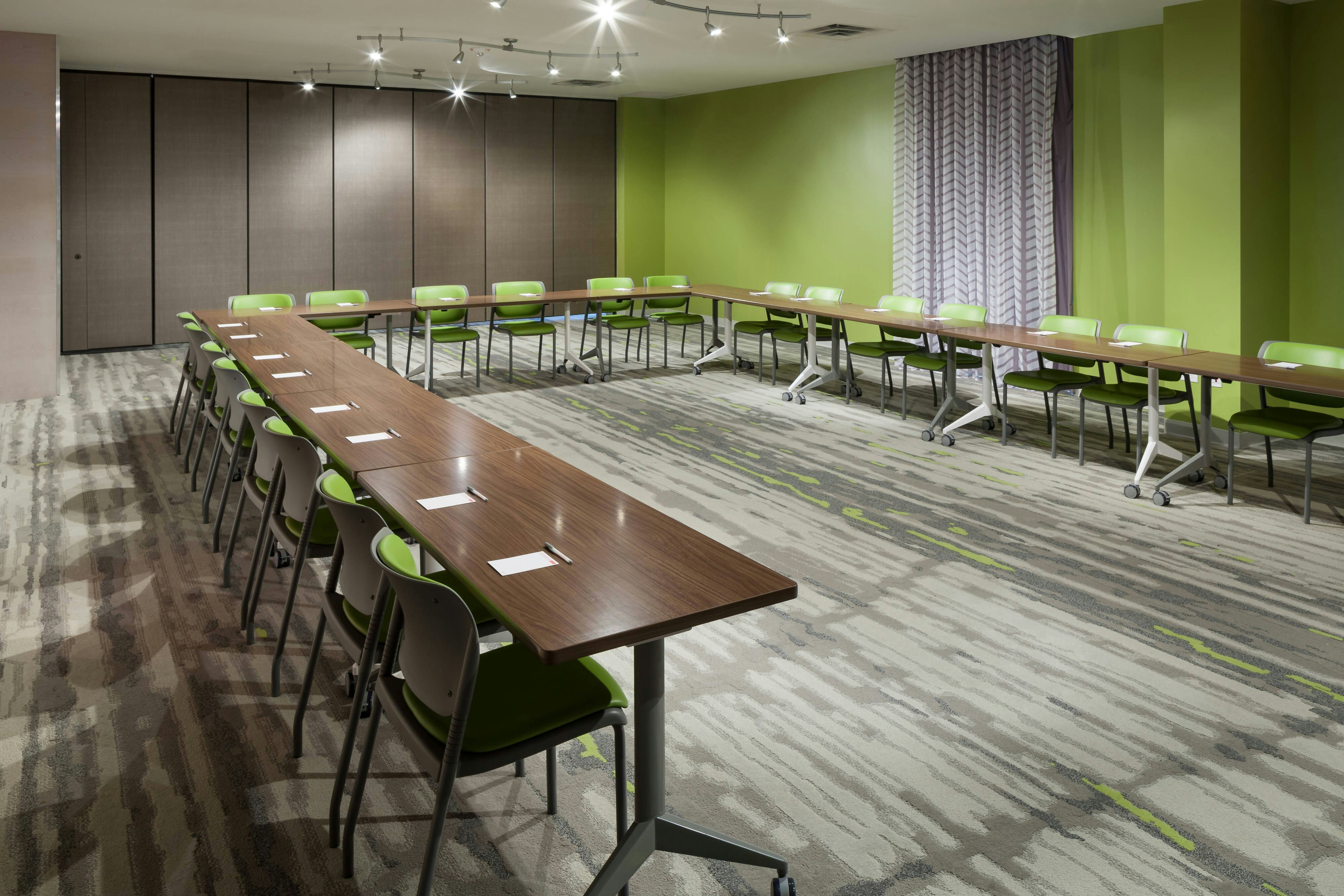 Towneplace Suites By Marriott Orlando At Sea World 52/57