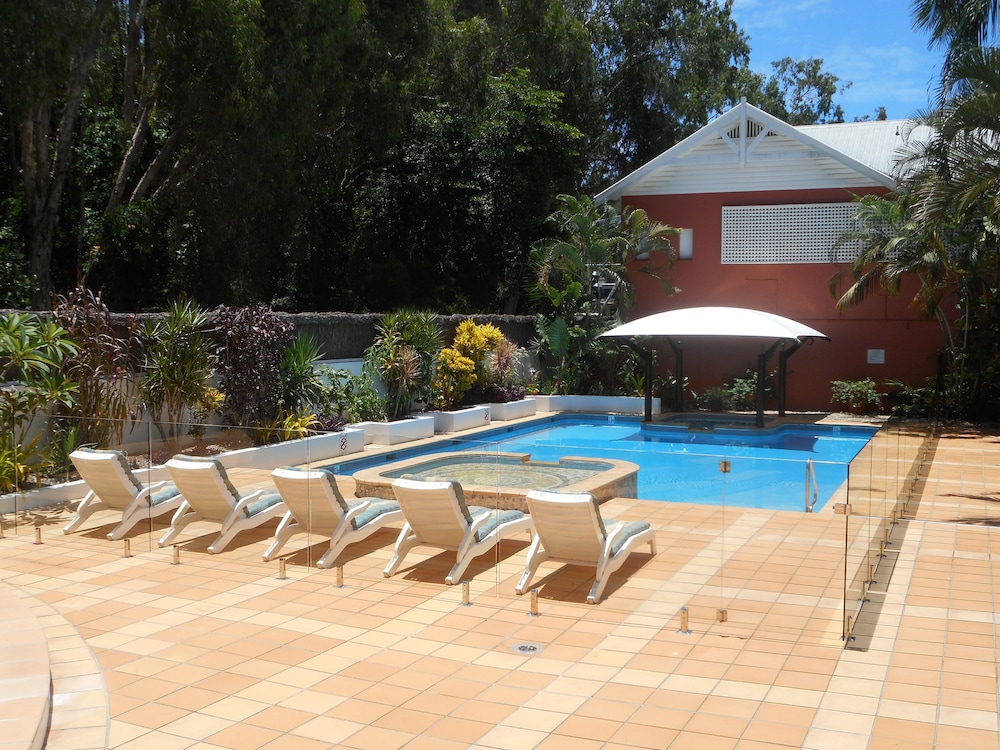 Beachview Apartments at Villa Paradiso 43/50