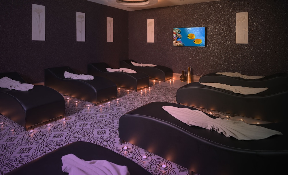 Asia Beach Resort & Spa Hotel 34/74