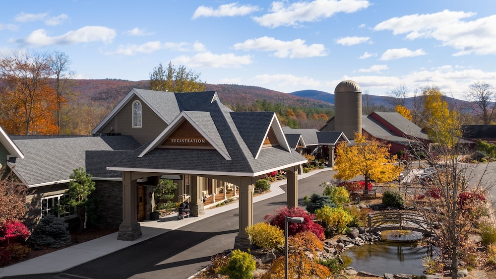 Emerson Resort & Spa 3/44