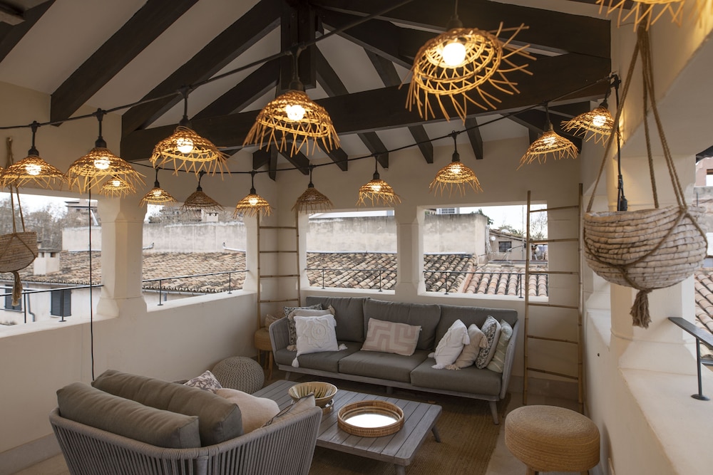 Ocho Suites and Kitchen 25/47