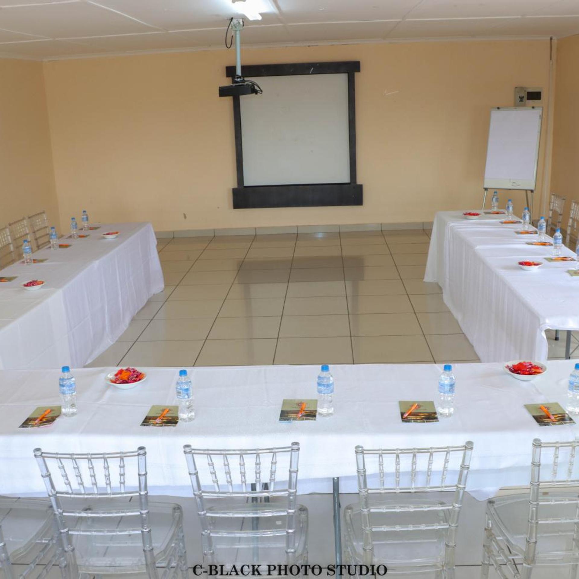 Meet Mekaar Resorts - Nquthu Hotel 30/34
