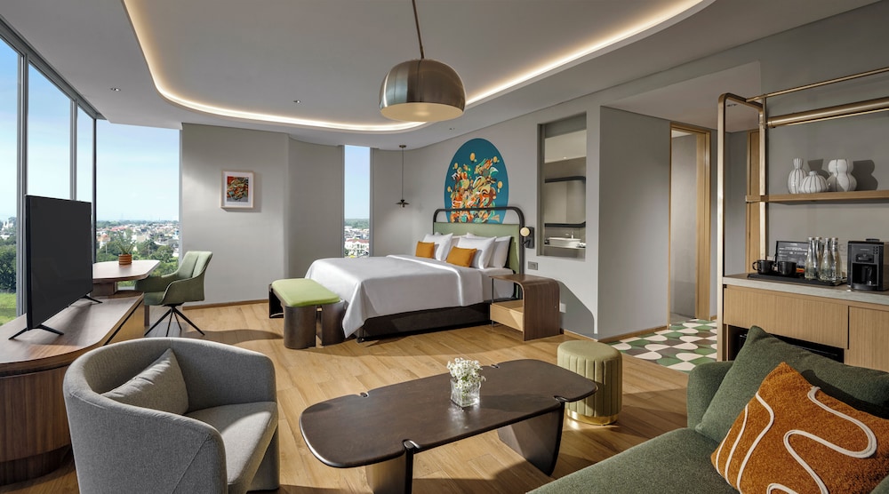 Artotel Living World Kota Wisata 33/55