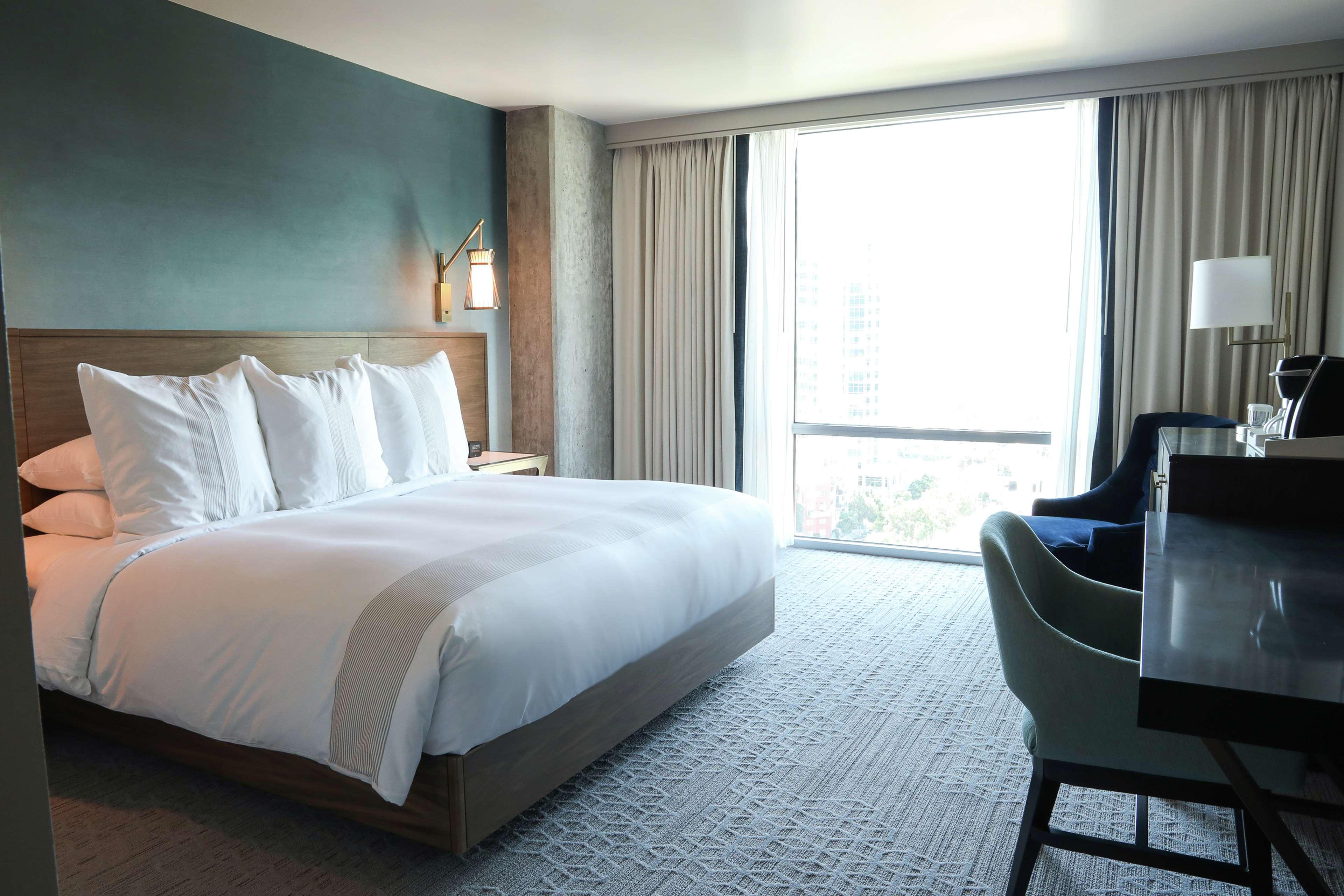 Room, Bay View