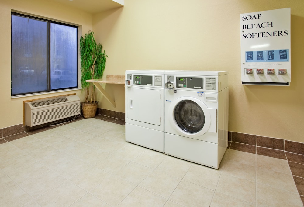 Holiday Inn Express & Suites Kansas City-Liberty (Hwy 152), an IHG Hotel 36/74