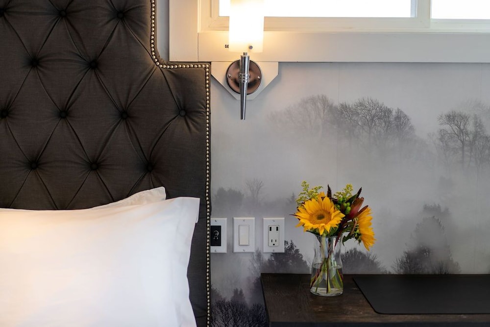 Brannan Cottage Inn 35/56