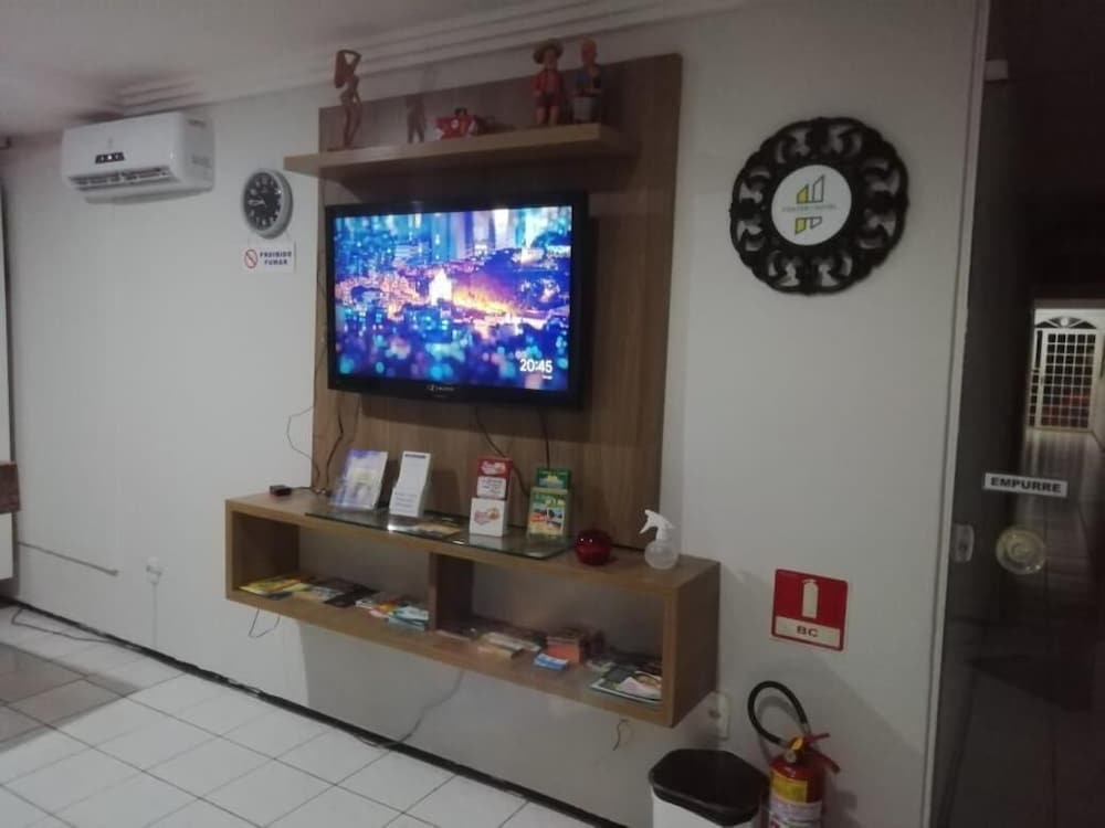 Center 1 Hotel 8/50
